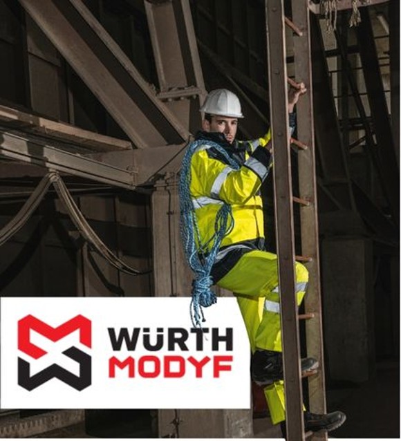 사다리 위에서 MODYF 형광 작업복을 착용한 건설 작업자